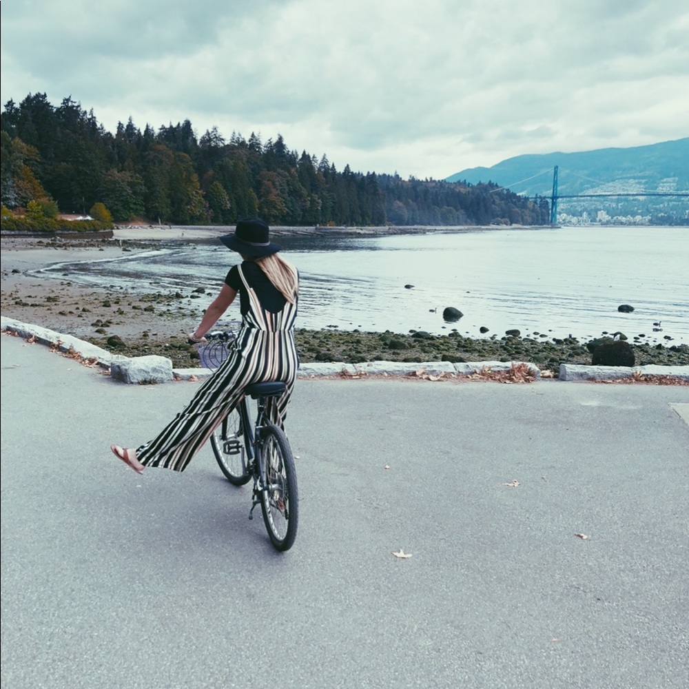 Striped jumpsuit - Picture 2 of 2